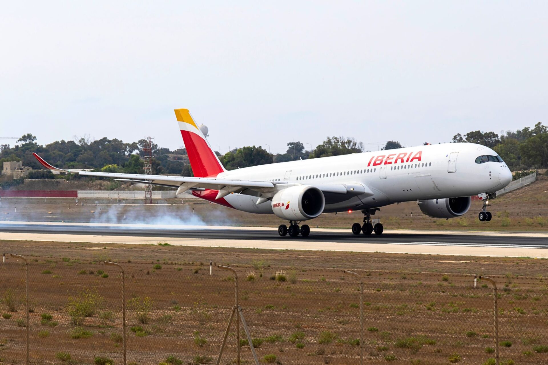 Watch: Iberia A350 wingtip hits fire truck during water salute in Ecuador