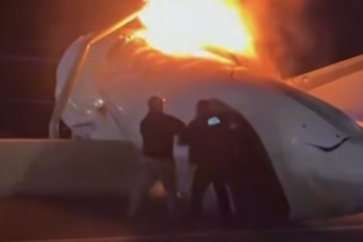 NetJets Cessna 680 Citation Latitude executive jet crashes on Texas highway