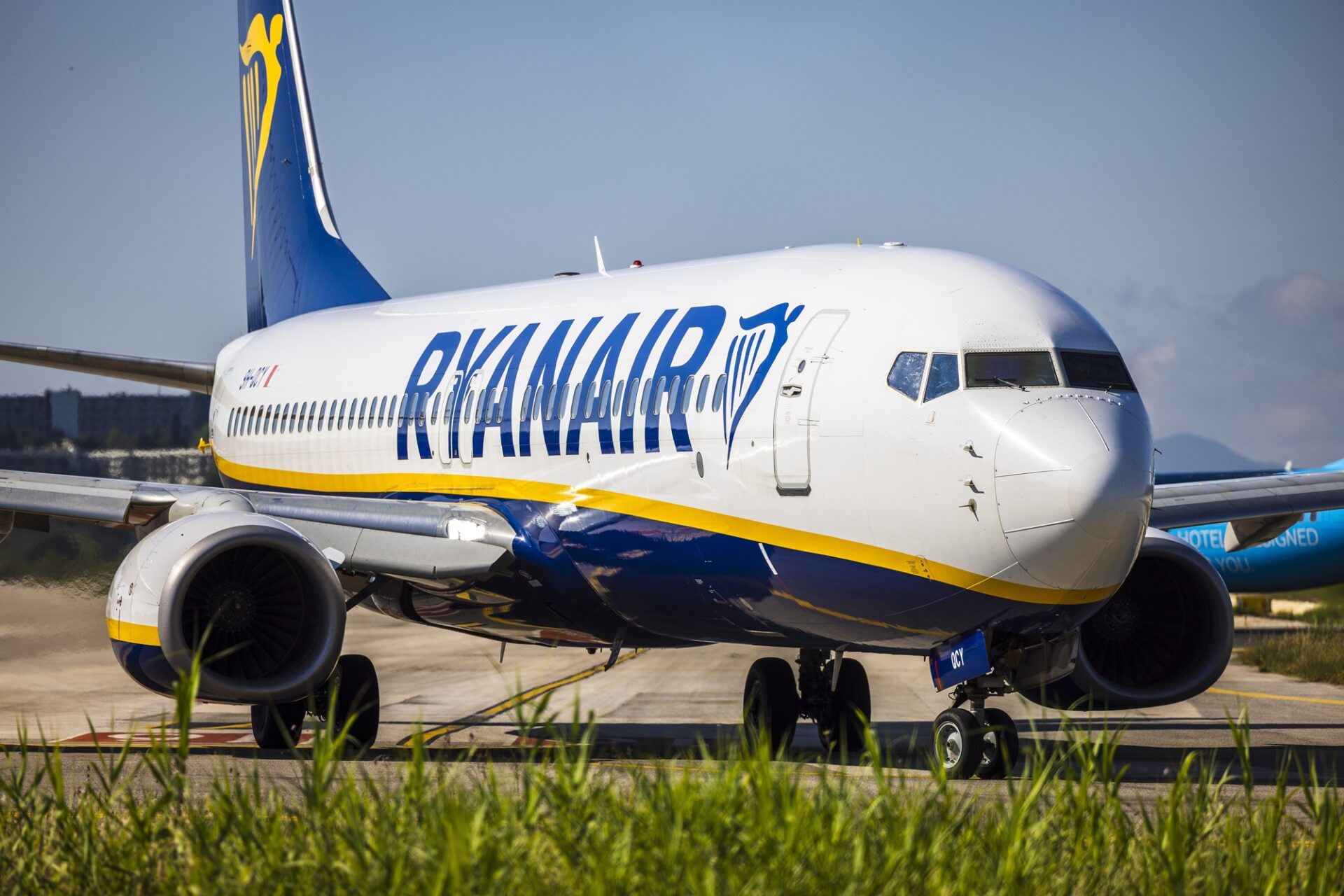 NTSB leads probe into Ryanair's broken window incident over Greece