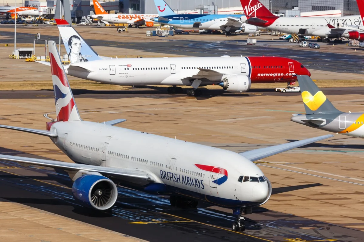 British Airways Boeing 777 Norwegian Air 787 Gatwick British Airways Boeing 777 Norwegian Air 787 Gatwick