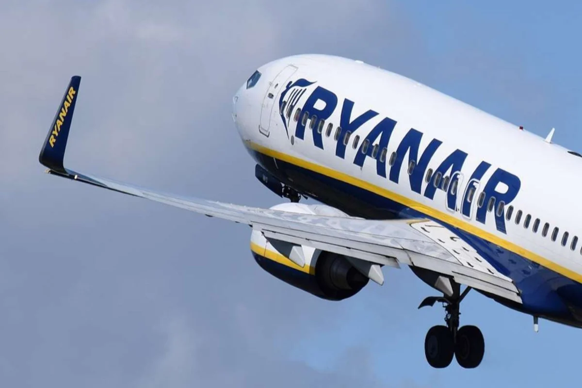 Ryanair Boeing 737 8AS Ryanair Boeing 737 8AS