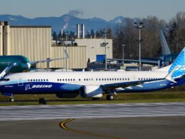 Boeing 737 10