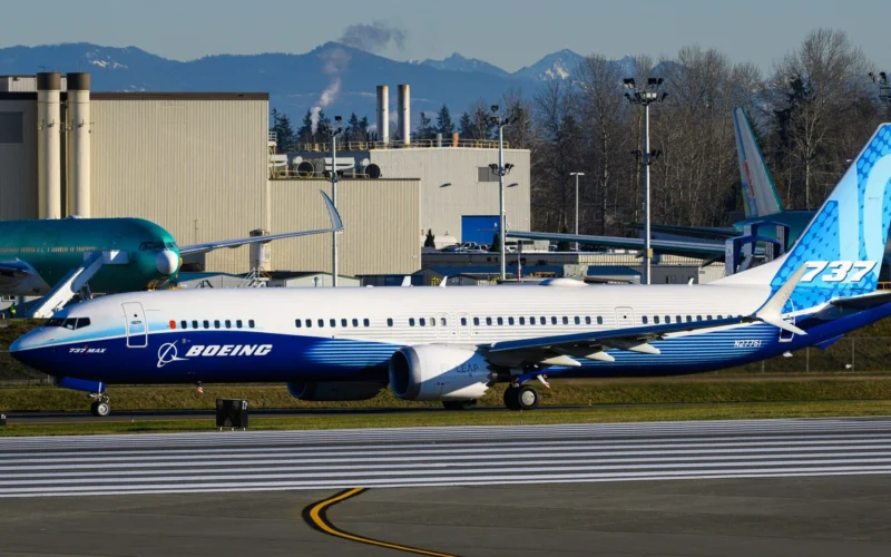 Boeing 737 10