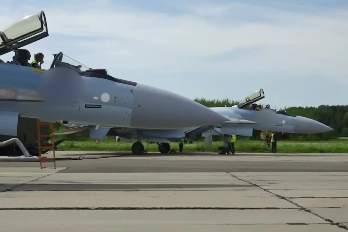 New Su 35S fighters at Komsomolsk on Amur before delivery to the Russian Aerospace Forces in August 2026 New Su 35S fighters at Komsomolsk on Amur before delivery to the Russian Aerospace Forces in August 2026