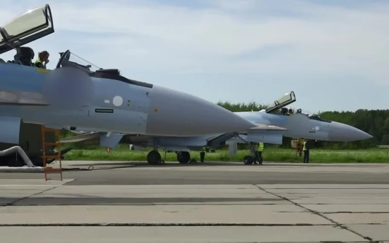 New Su 35S fighters at Komsomolsk on Amur before delivery to the Russian Aerospace Forces in August 2026