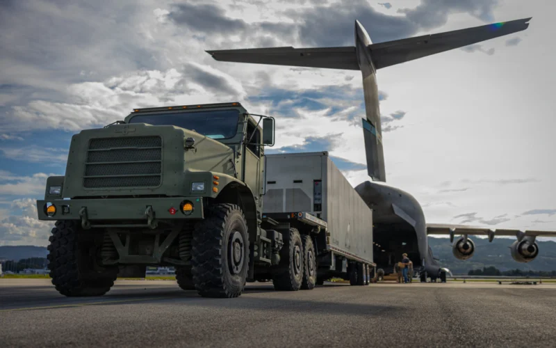 A US Air Force C 17A Globemaster III delivers a US Navy Containerized Launching System to Trondheim Norway