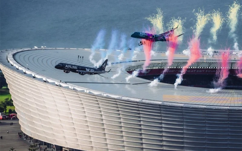 Airlinks double Embraer flyover at the DHL Stadium