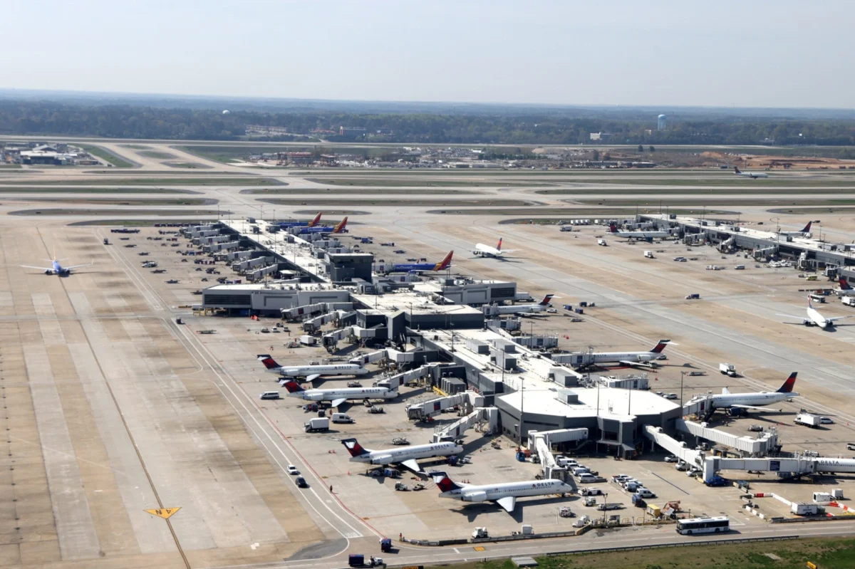 Atlantas Hartsfield Jackson International Airport Atlantas Hartsfield Jackson International Airport