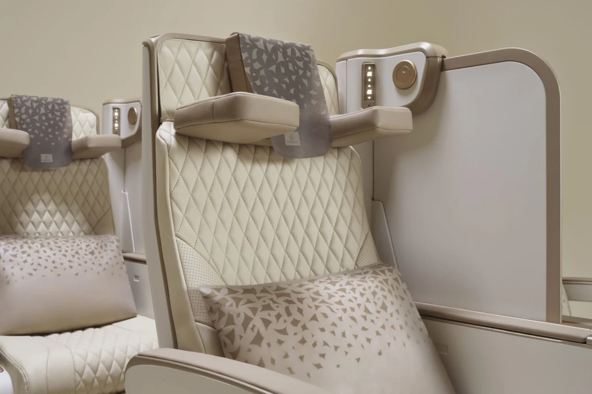 Emirates Airbus A350 privacy screen Emirates Airbus A350 privacy screen