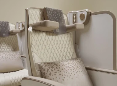 Emirates Airbus A350 privacy screen
