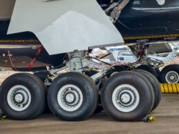 Main landing gear of an Airbus A350 1000