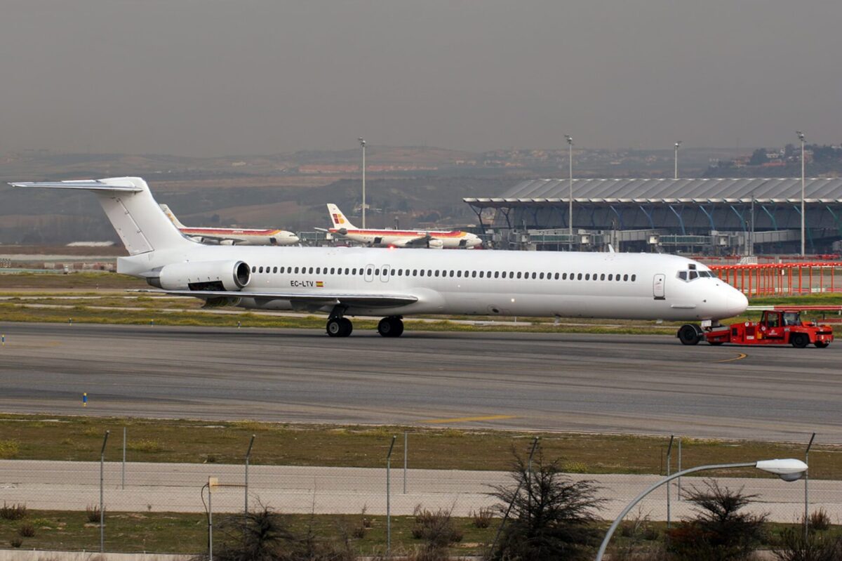 Swiftair McDonnell Douglas MD 83 EC LTV at Madrid Barajas Airport Swiftair McDonnell Douglas MD 83 EC LTV at Madrid Barajas Airport