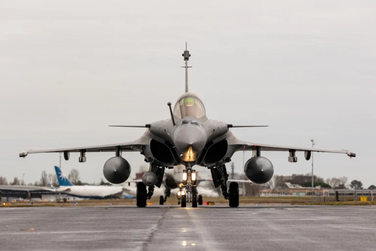 A Rafale taxiing during Exercise TOPAZE at Bordeaux Mérignac