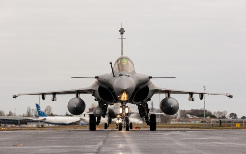 A Rafale taxiing during Exercise TOPAZE at Bordeaux Mérignac A Rafale taxiing during Exercise TOPAZE at Bordeaux Mérignac
