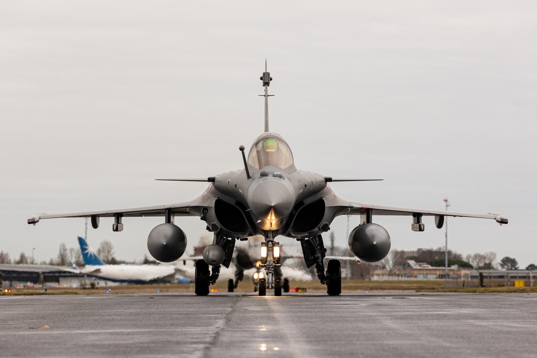 France tests Rafale operations from civilian airports