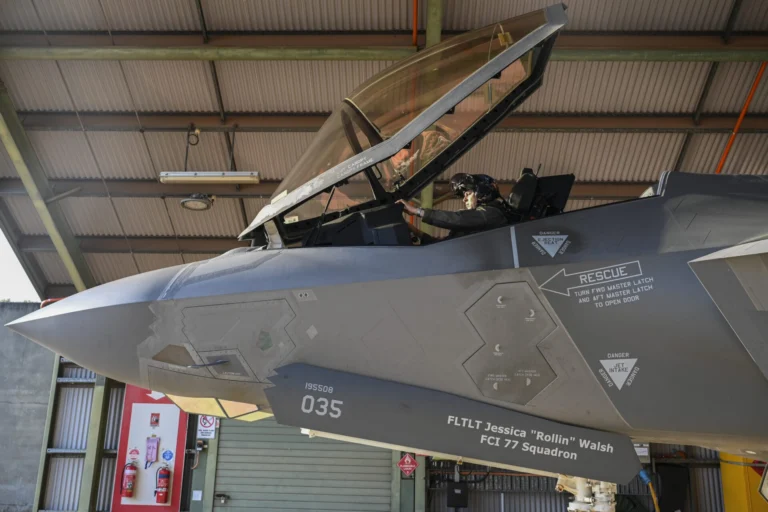 A Royal Australian Air Force F 35A Lightning II taxis at RAAF Base Tindal