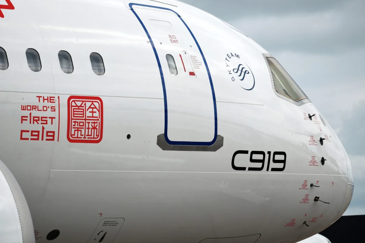 COMAC C919 COMAC C919