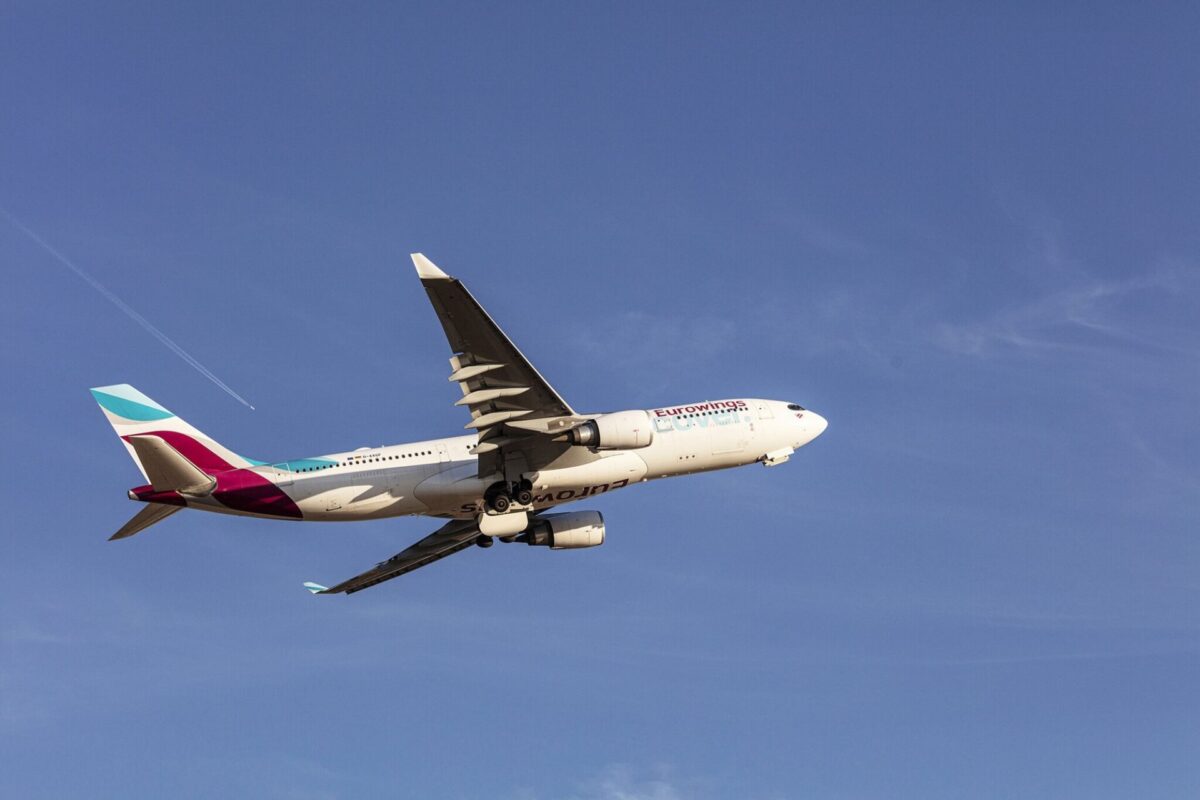 Discover Airlines Airbus A330 200