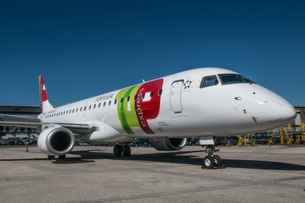 Embraer E190 TAP Express