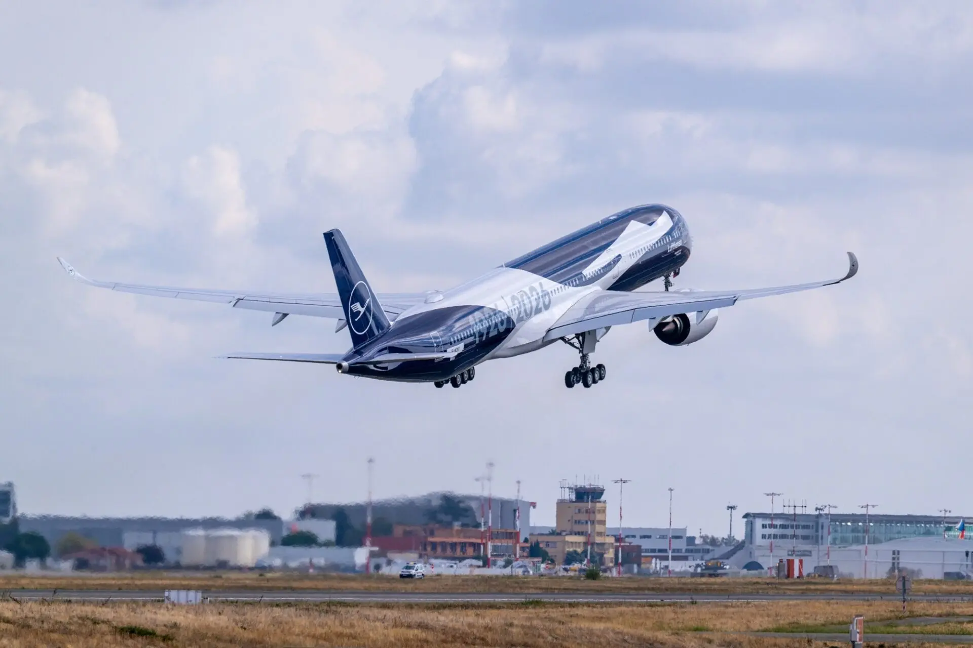 Lufthansa Airbus A350 1000