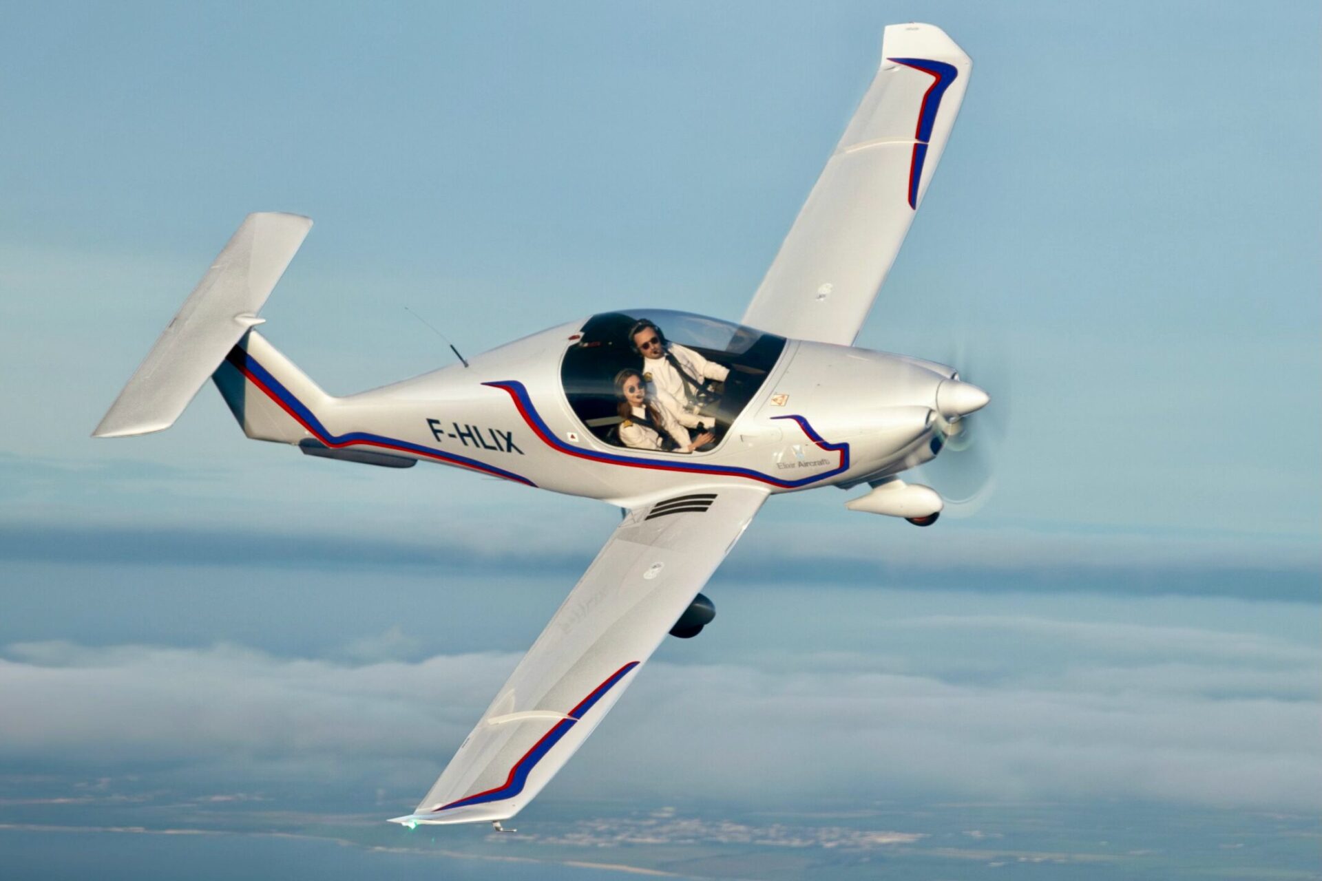 Elixir fleet grounded after flap detaches on test flight in France