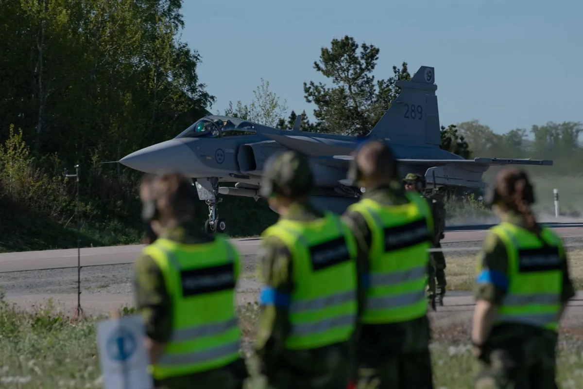 Swedish Air Force JAS 39 Gripen operating from National Road 44 during dispersed road base training Swedish Air Force JAS 39 Gripen operating from National Road 44 during dispersed road base training