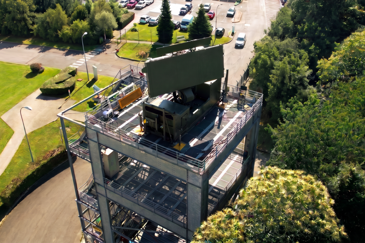 Thales Ground Master 400α