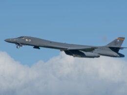 US Air Force B 1B Bomber