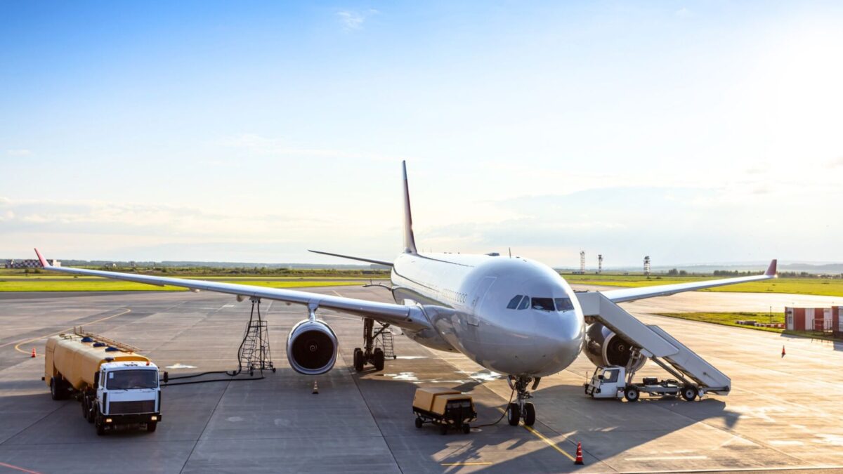 Asia Pacific airlines end a five month passenger slump