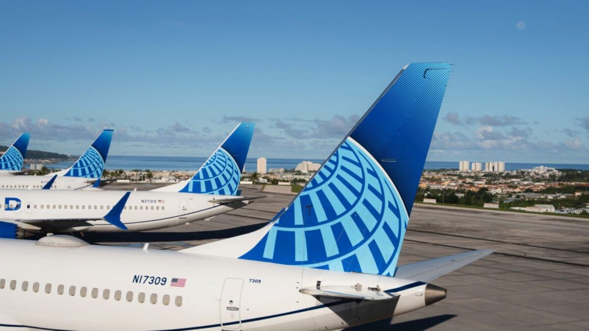 United installiert Starlink-WLAN in der 737 MAX 8-Flotte auf Guam - | ...