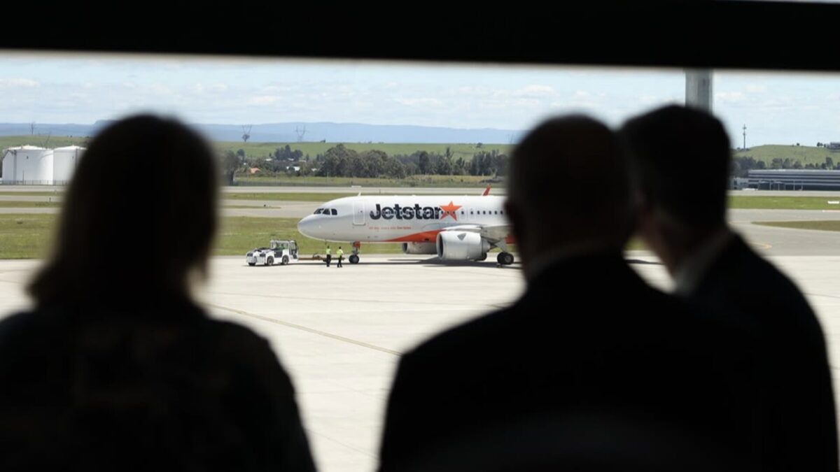 Zatstar New Sydney airport opens as first Jetstar flight hits the runway