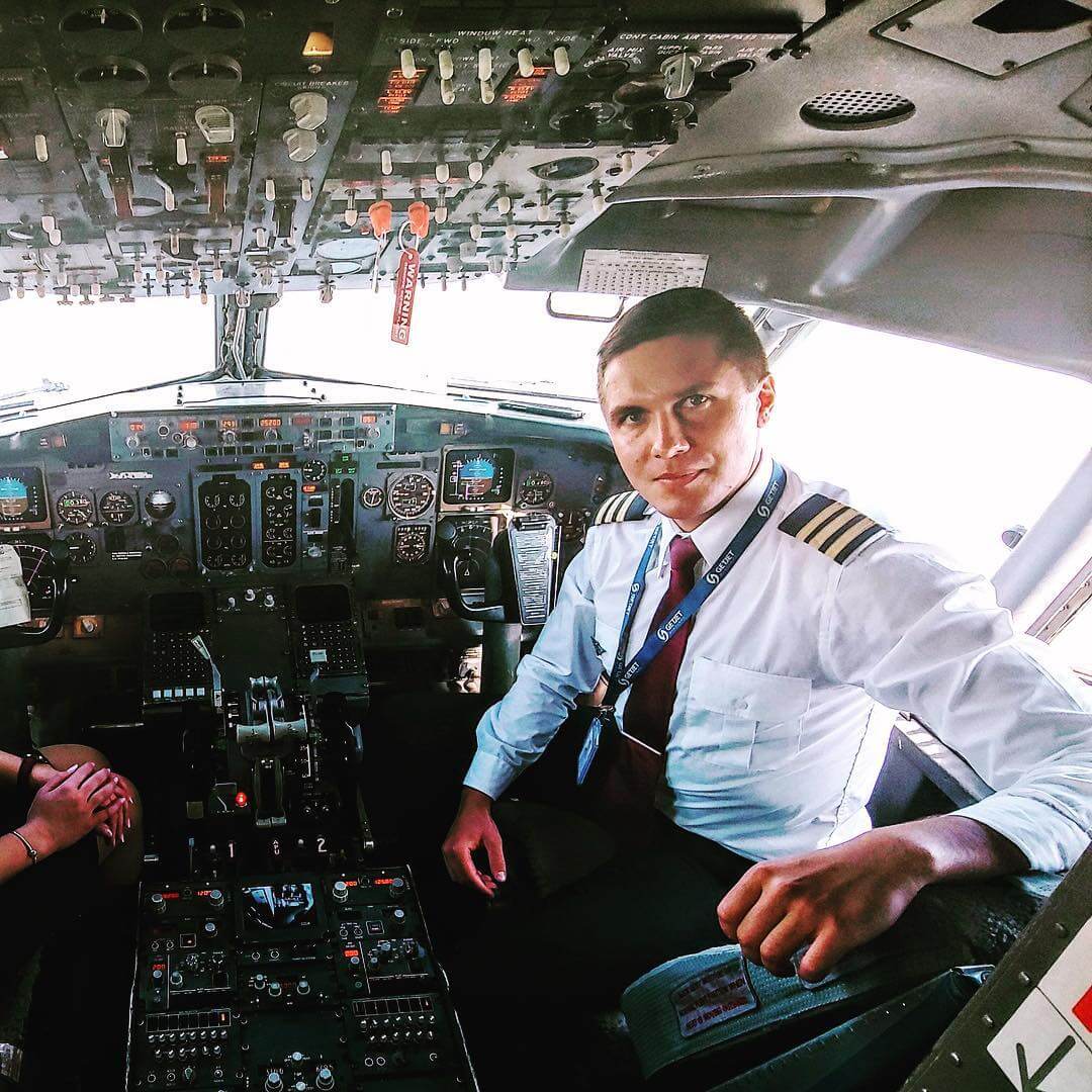 From Boeing 737 to tactical freighter: commercial pilot turns mil