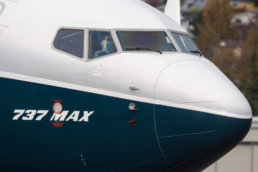 737max-1-1.jpg
