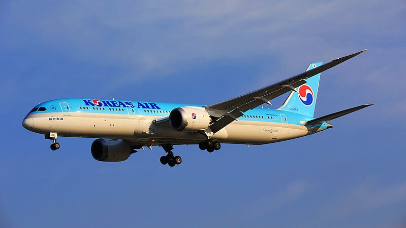 800px-korean_air_lines_boeing_787-9_hl8082_35970528430-1.jpg