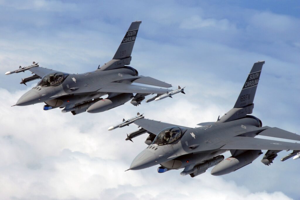 A pair of general Dynamics F-16 Fighting Falcon jets of USAF 169th Fighter Wing
