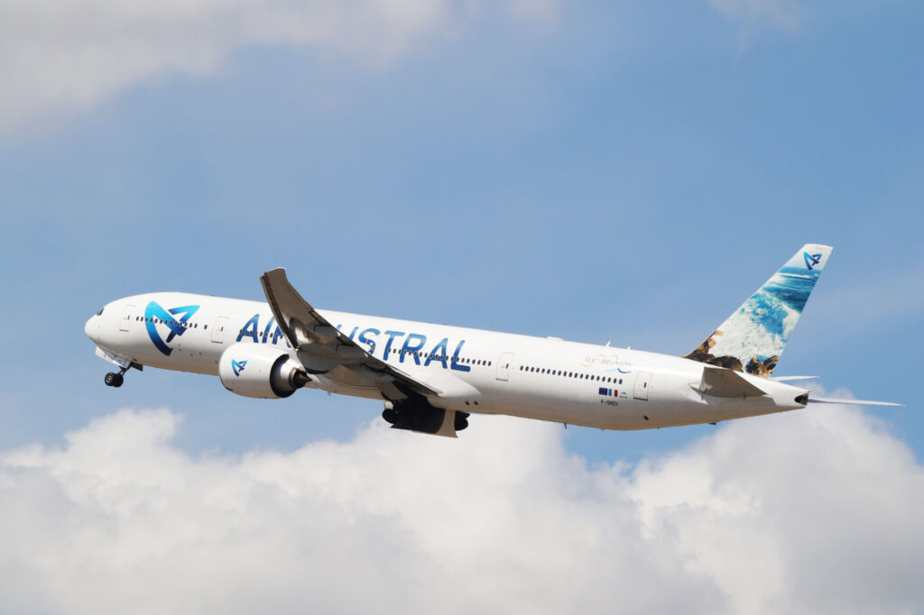 Air Austral Boeing 777 300ER takeoff Air Austral Boeing 777-300ER takeoff