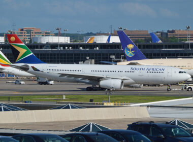 Airbus A330-243 ‘ZS-SXY’ South African Airways