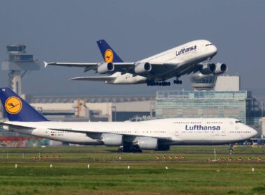 Airbus A380 and Boeing 747
