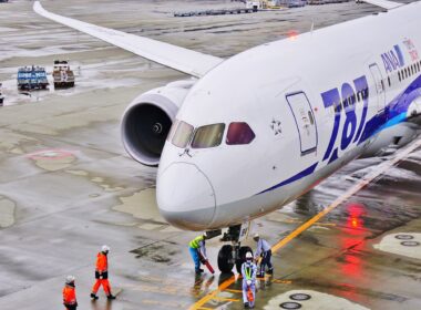 The FAA is addressing potential water leaks on the Boeing 787