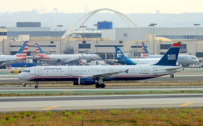 American Airlines Airbus A321 and a shuttle bus crash on the taxiway at LAX