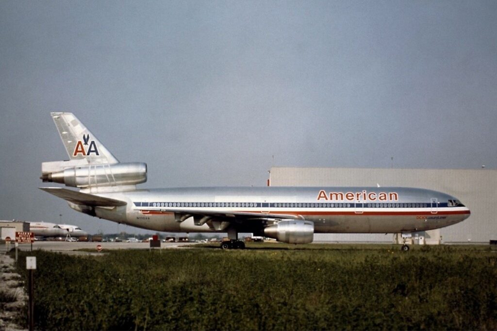 American Airlines DC 10 N110AA