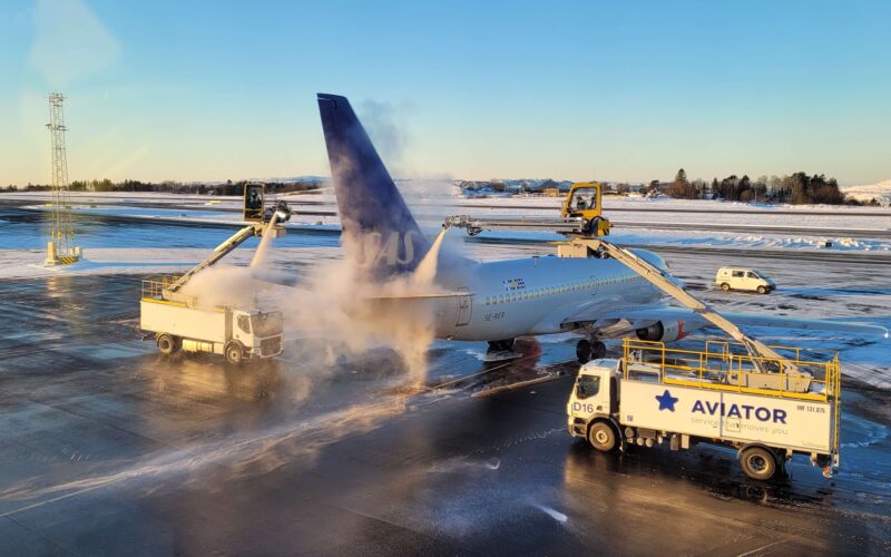 Aviator Concludes Challenging De-Icing Season (4) (1)