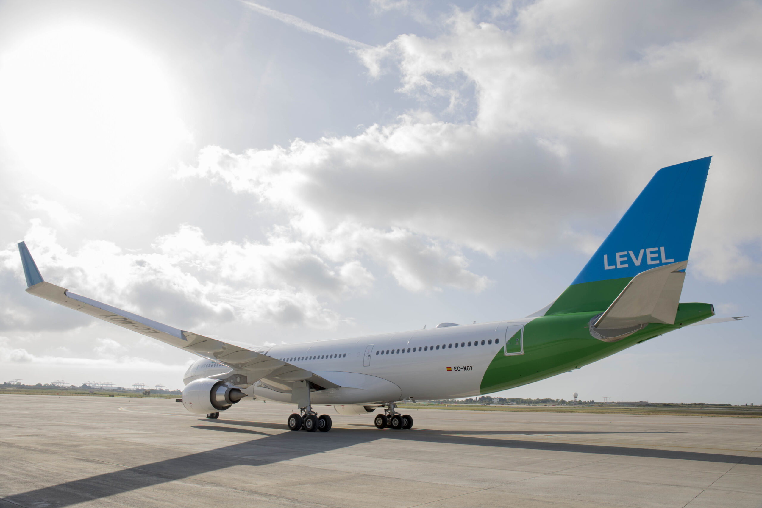 Flight Level 330 LEVEL to strengthen Barcelona long haul network with A330 - AeroTime