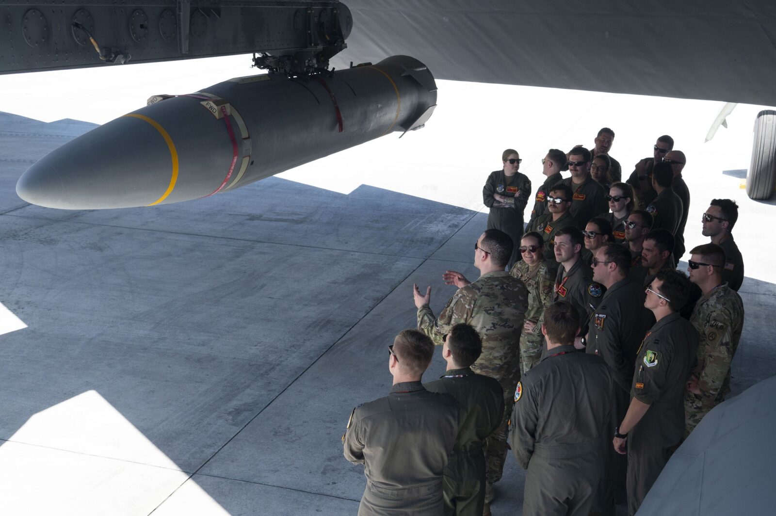 B-52 crews train for hypersonic weapons deployment in Guam