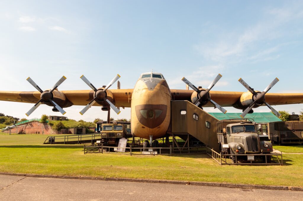 Blackburn B 101 Beverley