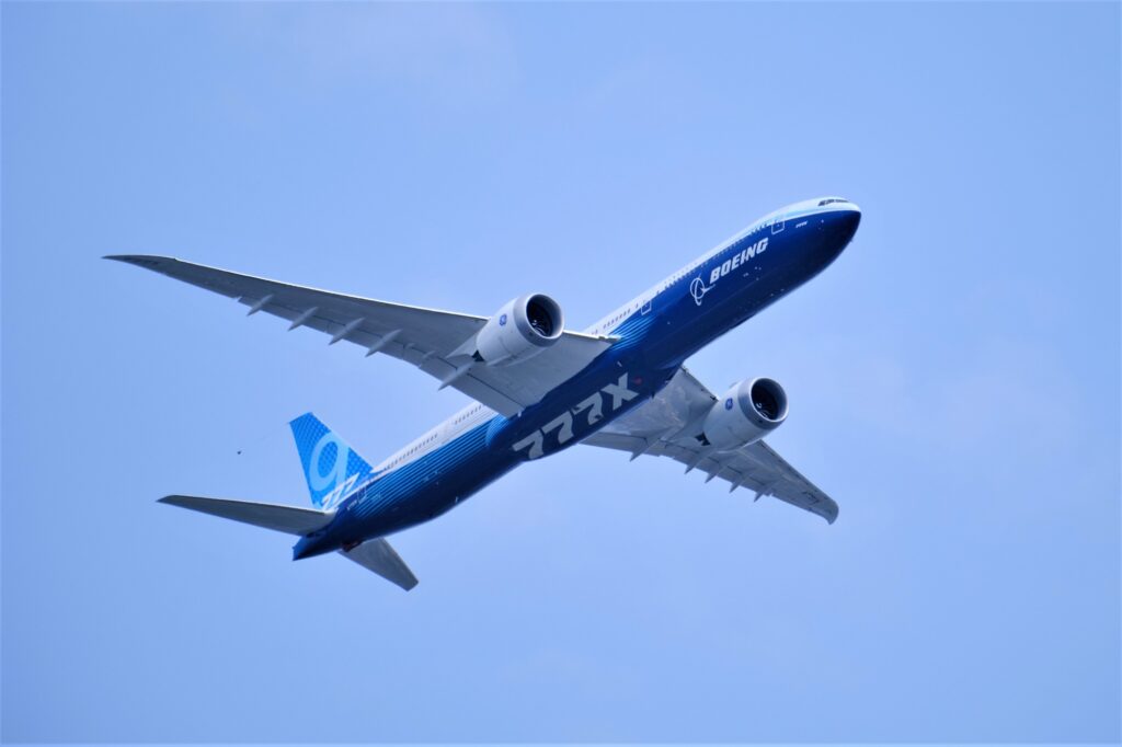 Boeing 777 9 aircraft