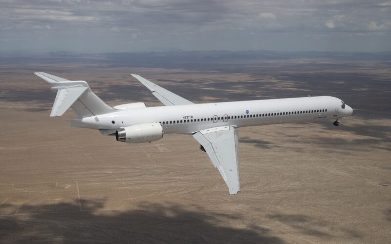 Boeing MD-90 NASA