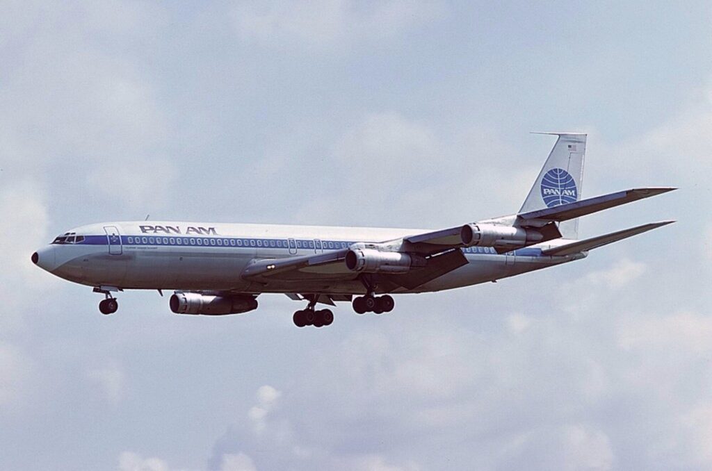 A Pan Am Boeing 707-321B landing at RAF Mildenhall