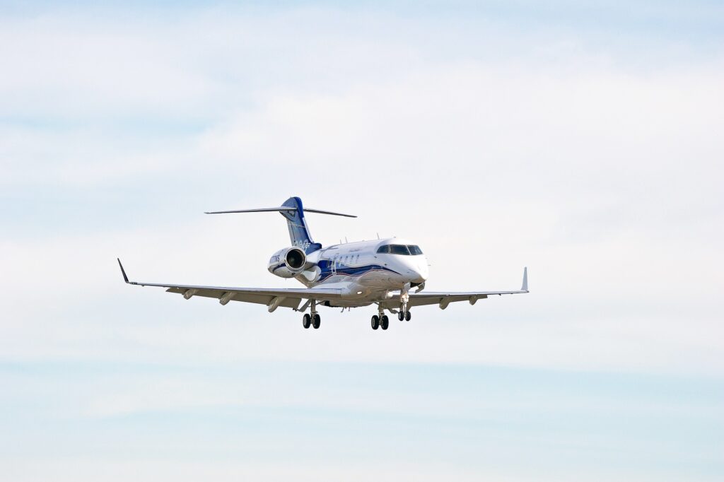 Bombardier BD-100-1A10 Challenger 300 aircraft approaches the runway