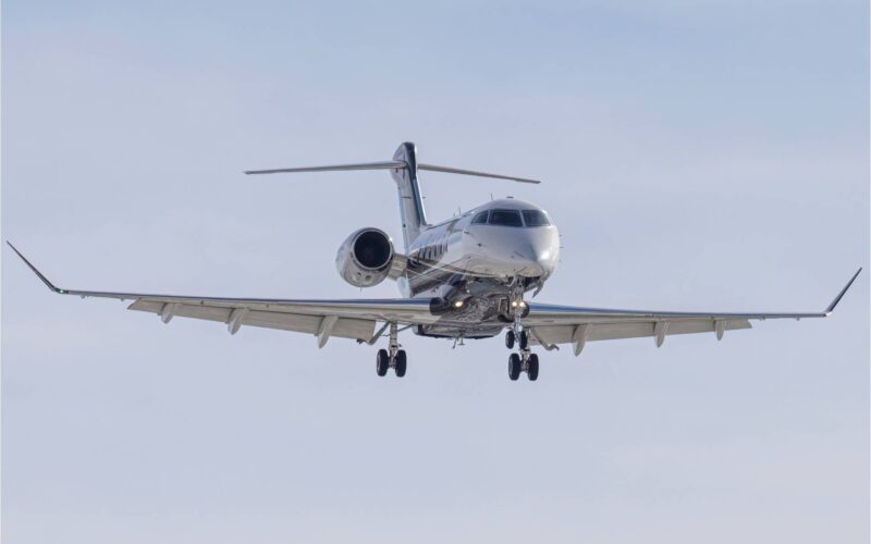 Bombardier Challenger 300